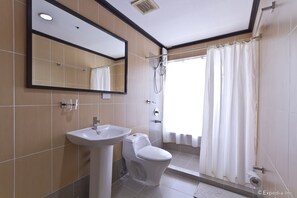 Chambre Deluxe, 1 très grand lit | Salle de bain