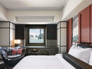 Down duvets, desk, blackout curtains, iron/ironing board - Hotel Sosei Sapporo - MGallery Collection (Sapporo)