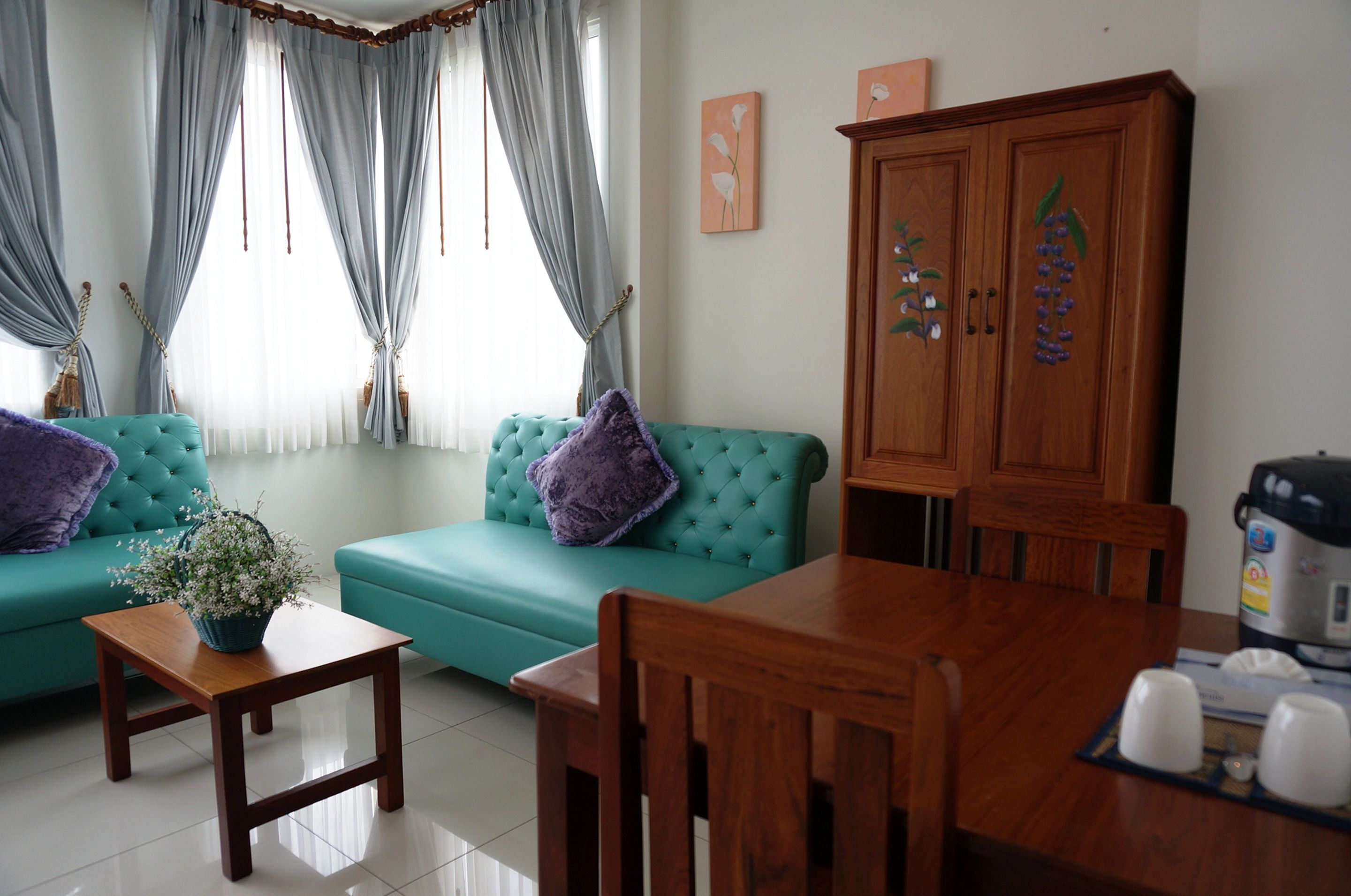 deluxe triple room | desk, free wifi, wheelchair access