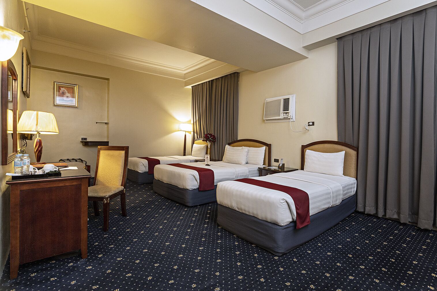 Foto - Sarrosa International Hotel and Residential Suites