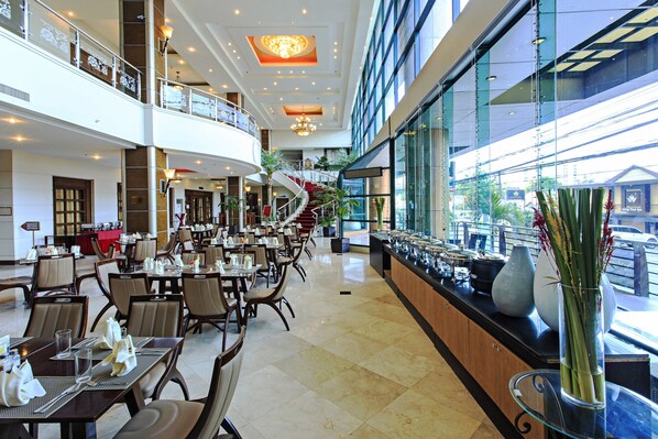 Desayuno para llevar diario (PHP 650 por persona)