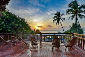 Sun deck - Kena Beach Hotel (Matemwe)