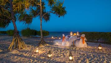 6 Restaurants, Frühstück, Mittagessen, Abendessen, internationale Küche