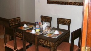 標準客房 | 房內用餐區