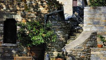 Habitación doble superior, vista al río | Balcón