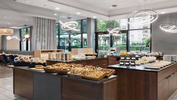 Free daily continental breakfast