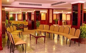 Coin salon dans le hall