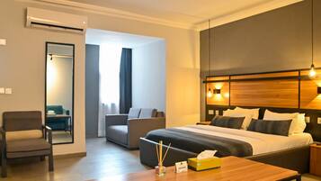 1 bedroom, premium bedding, down duvets, Select Comfort beds