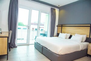 Double or Twin Room | Premium bedding, down comforters, Select Comfort beds, minibar