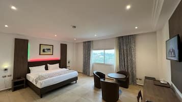 Deluxe Double Room | Premium bedding, in-room safe, individually furnished, desk