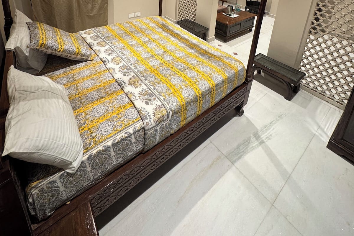 Executive Room | 1 bedroom, premium bedding, minibar, in-room safe