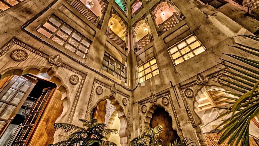 Jyoti Mahal A Royal Heritage Hotel - 5 Mins from New Delhi Railway station & 2Mins From Metro