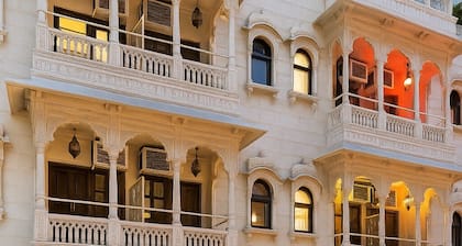 Jyoti Mahal A Heritage Hotel - 10 Mins from New Delhi Railway station & 2 Mins from Metro