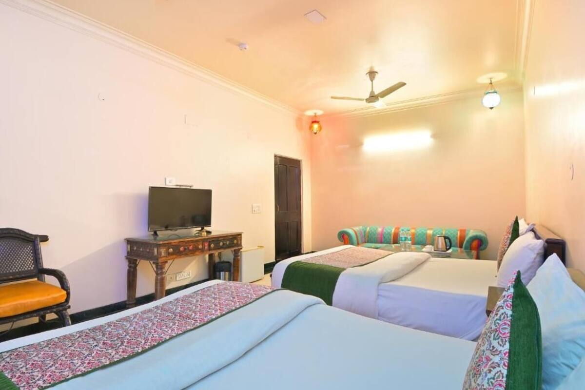 1 bedroom, premium bedding, minibar, in-room safe