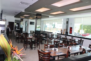 Breakfast, lunch, dinner and brunch served  - Hotel Ankara Las Lomas (San Luis Potosi)