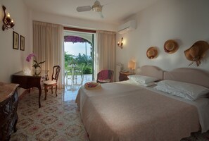 Double Room, Sea View | Minibar, in-room safe, individually furnished, desk - Semiramis Hotel De Charme (Forio)
