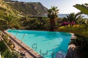 4 outdoor pools, pool umbrellas, sun loungers - Semiramis Hotel De Charme (Forio)