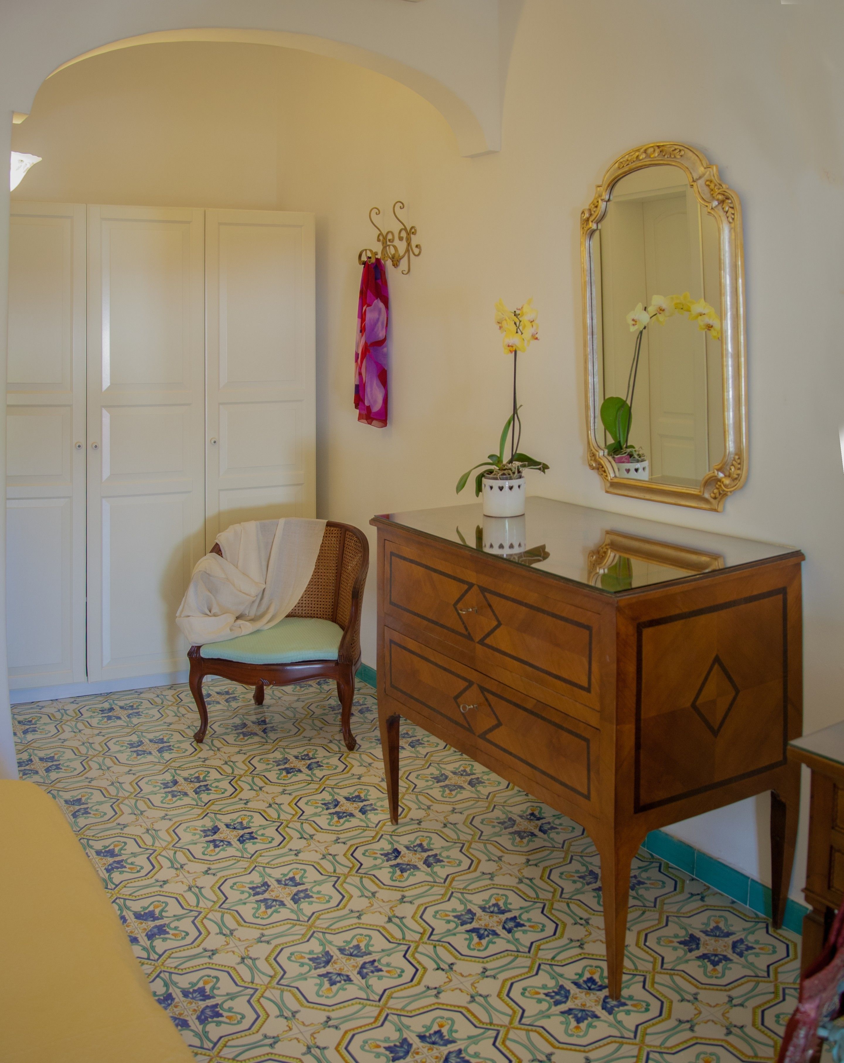 minibar, in-room safe, individually furnished, desk