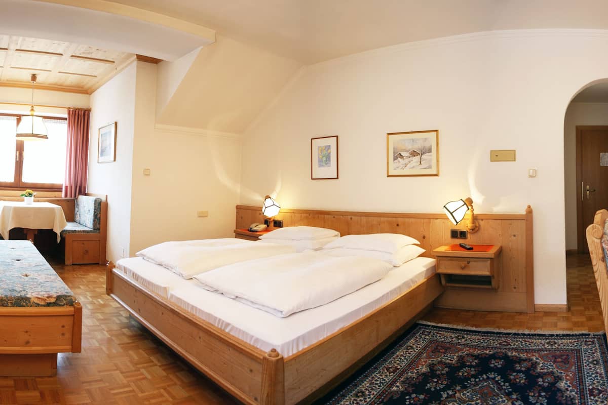 superior double room | down duvets, in-room safe, desk, blackout curtains