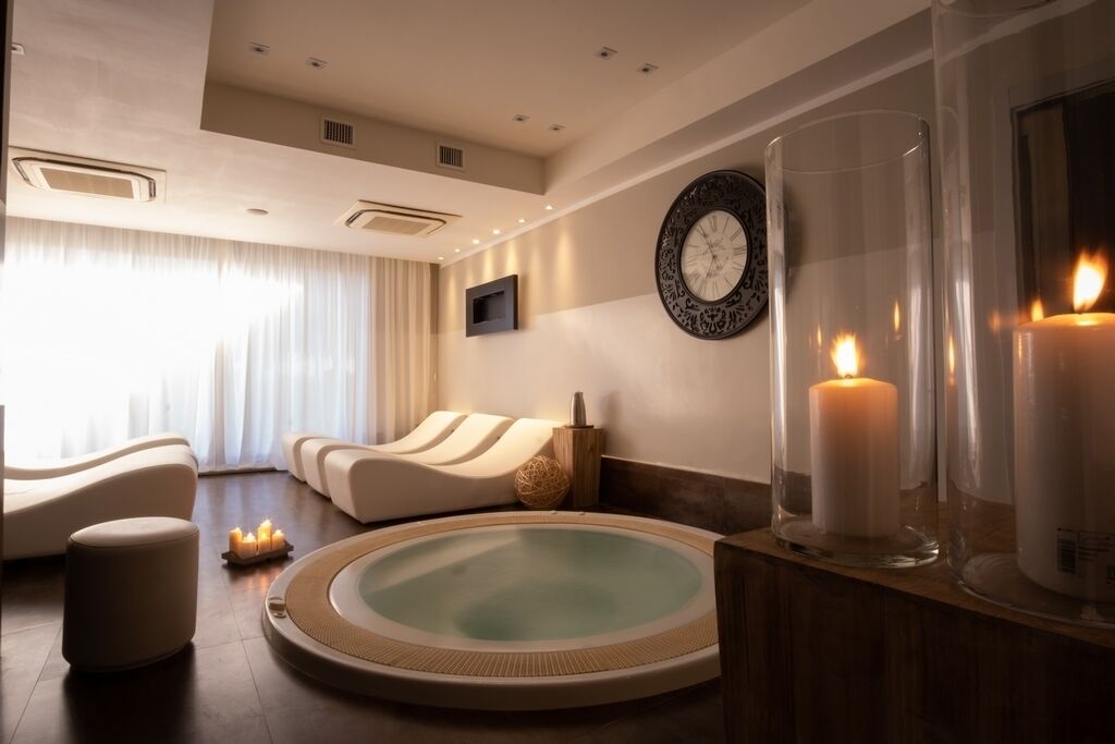 Couples treatment rooms, Turkish bath, body treatments, body wraps