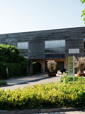 Front of property - Genusshotel Riegersburg (Riegersburg)