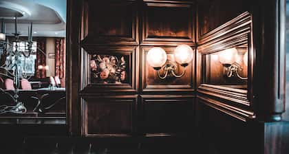 Cella Central Historic Boutique Hotel