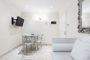 In-room safe, soundproofing, free WiFi, bed sheets - Al Bailo di Venezia Apartments (Venice)