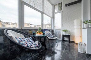 Superior Double or Twin Room, Detached Private Bathroom, (shared apartment) | Balcón
