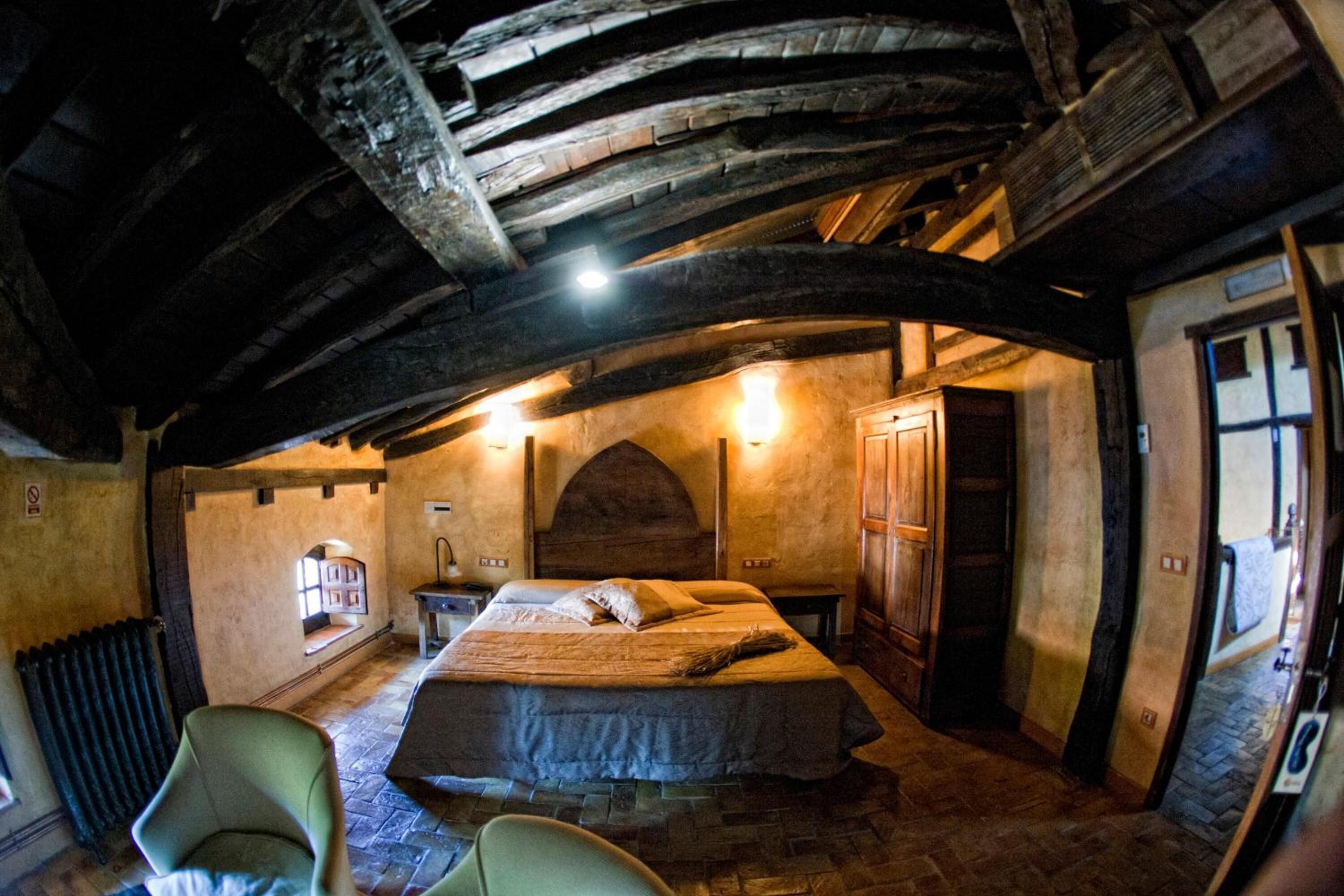 minibar, in-room safe, individually decorated, individually furnished