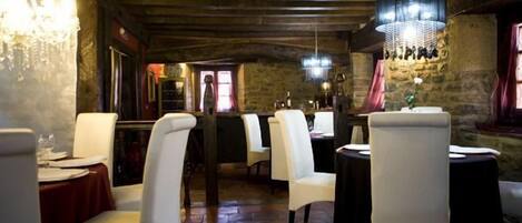 Serveert lunch en diner