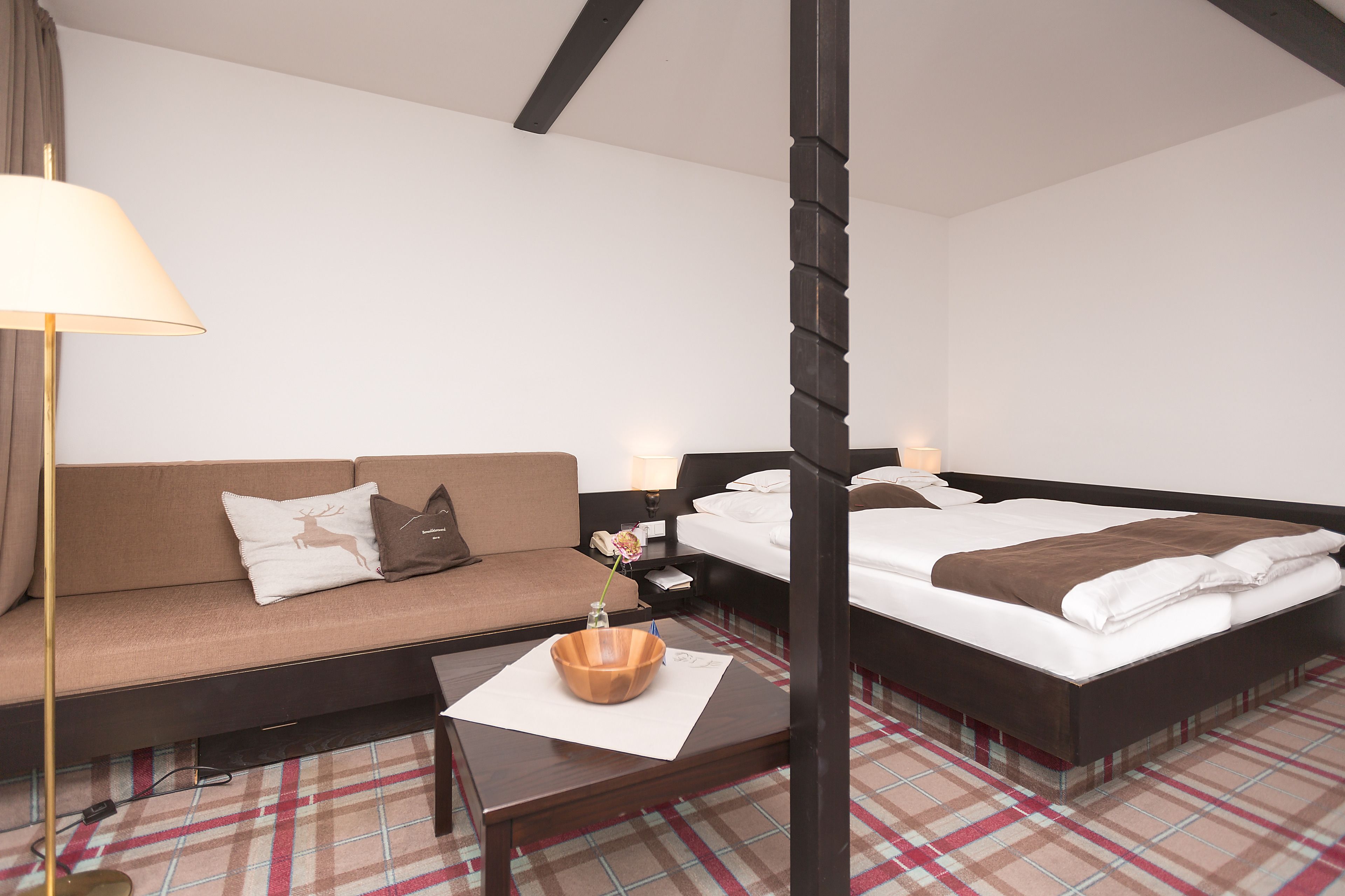 comfort double room, mountain view | hypo-allergenic bedding, in-room safe, desk, soundproofing