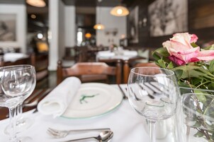 Mittagessen und Abendessen, regionale Küche