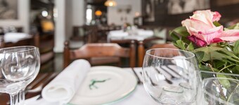 โรงแรมอัลเพนโฮฟ โพสทิลเลียน