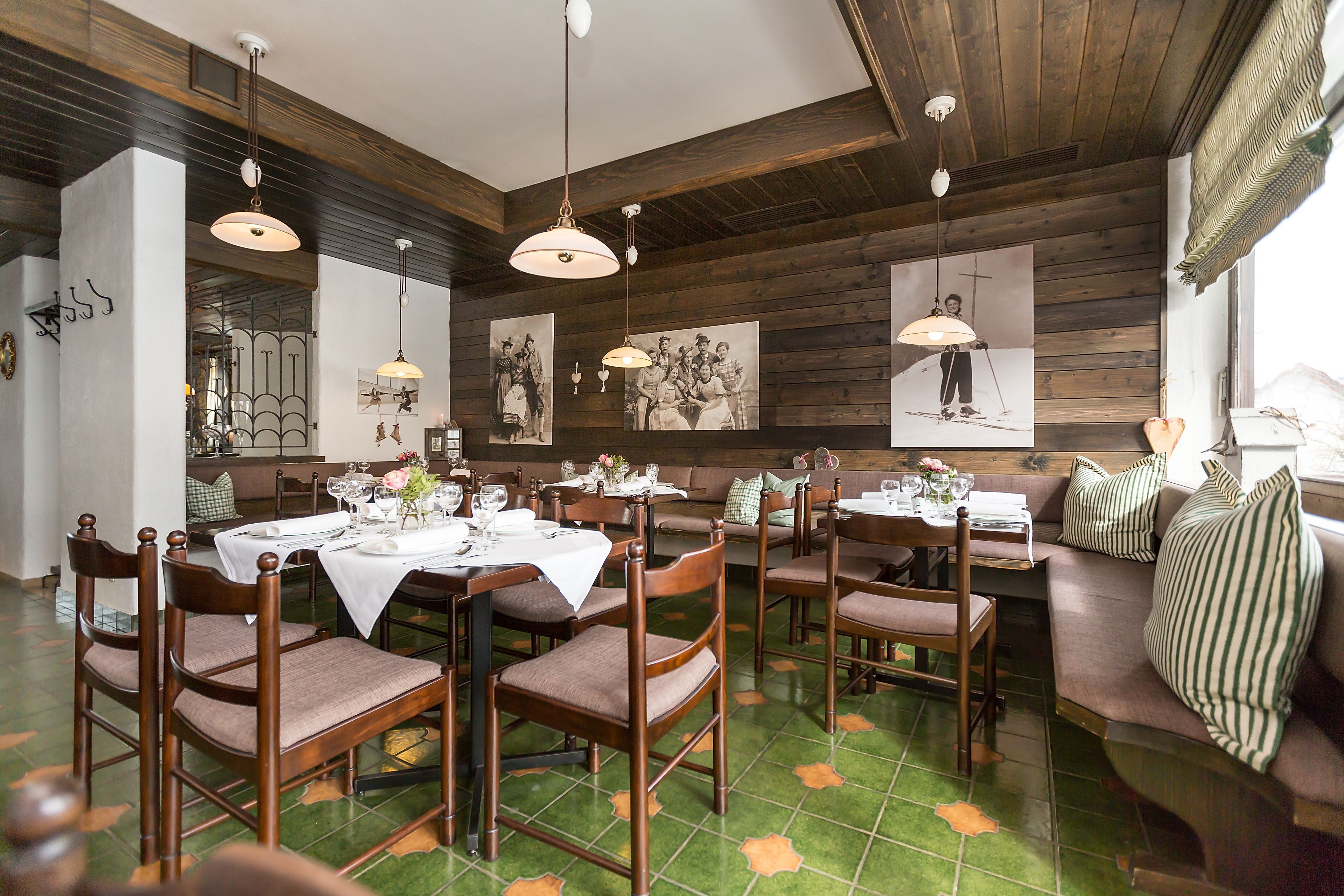 lunch and dinner served, regional cuisine