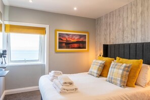 Kamar Double, ensuite, pemandangan laut
