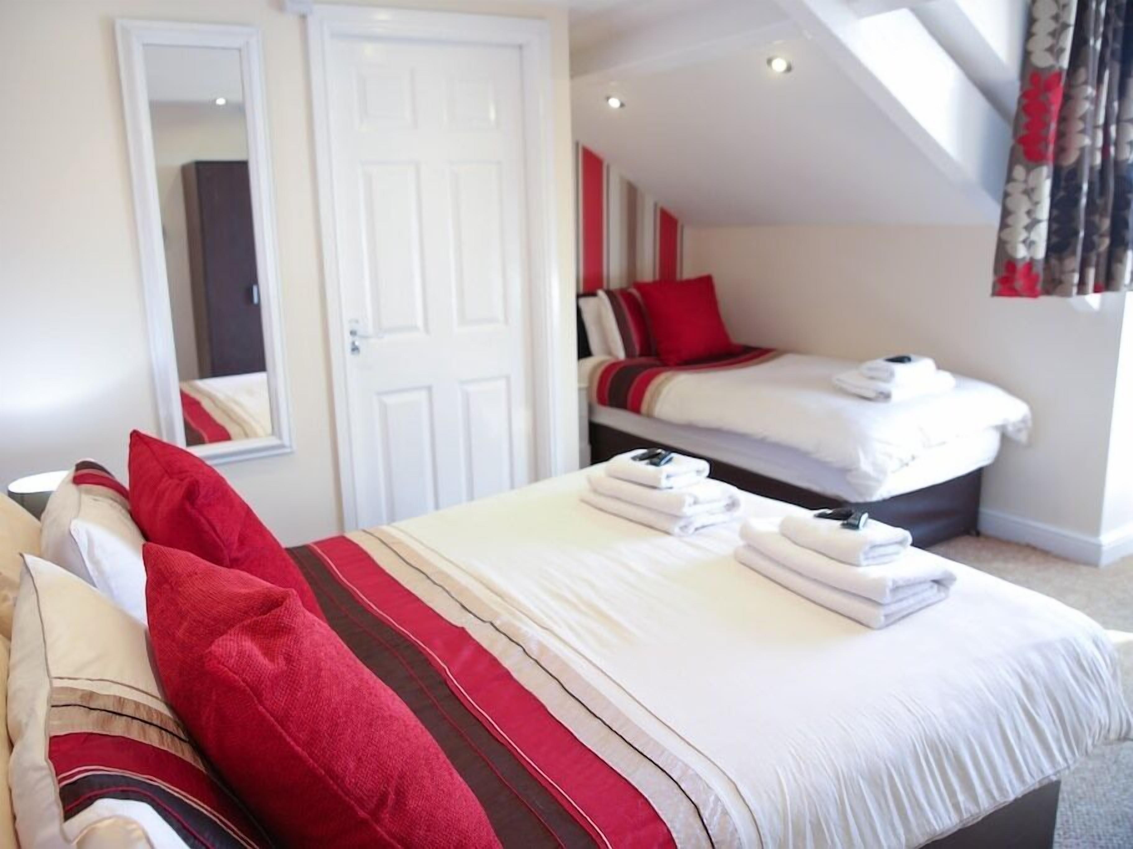 Suite, Ensuite (2 Adults & 1 Child)