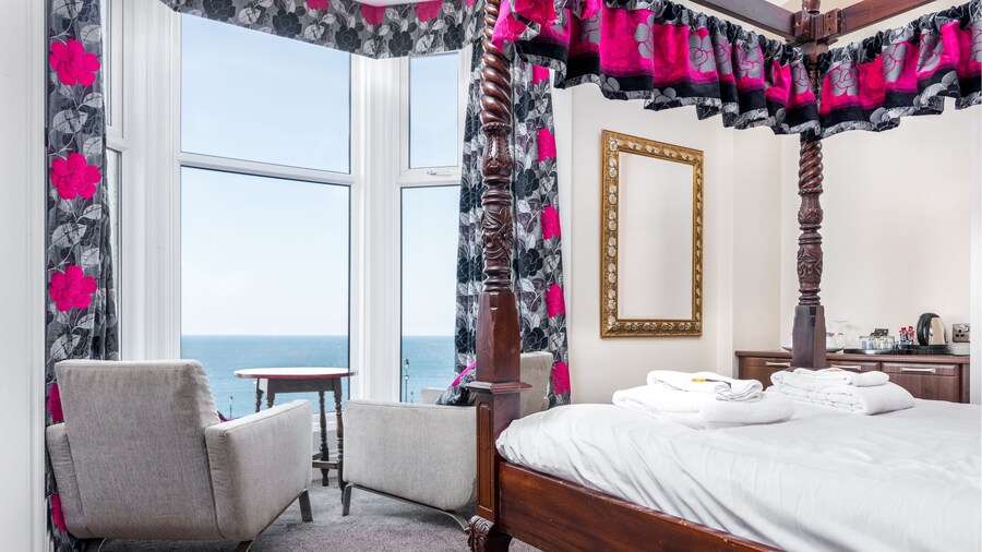 The Riviera Guest House