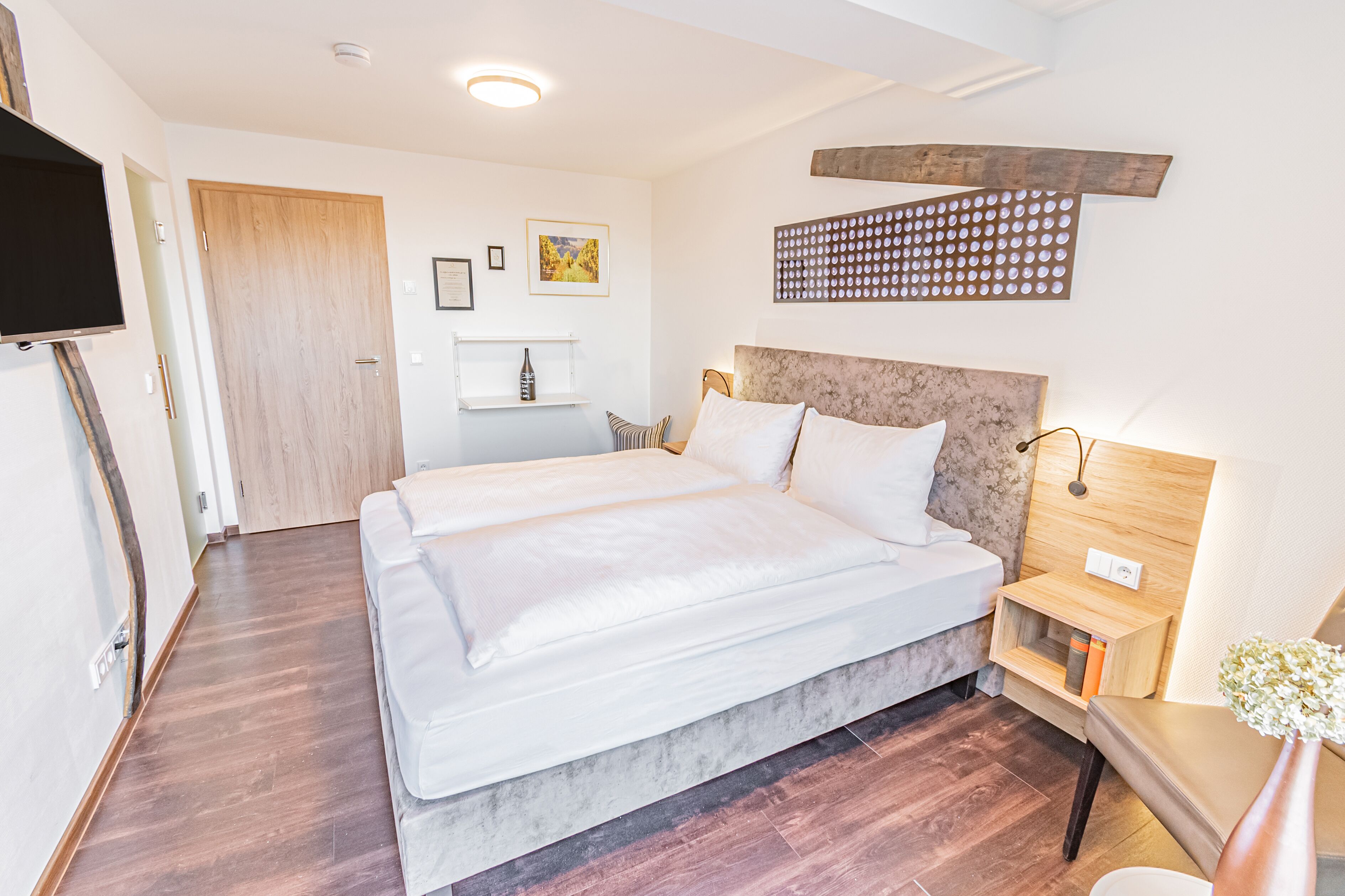 Photo - Weinhotel Ayler Kupp