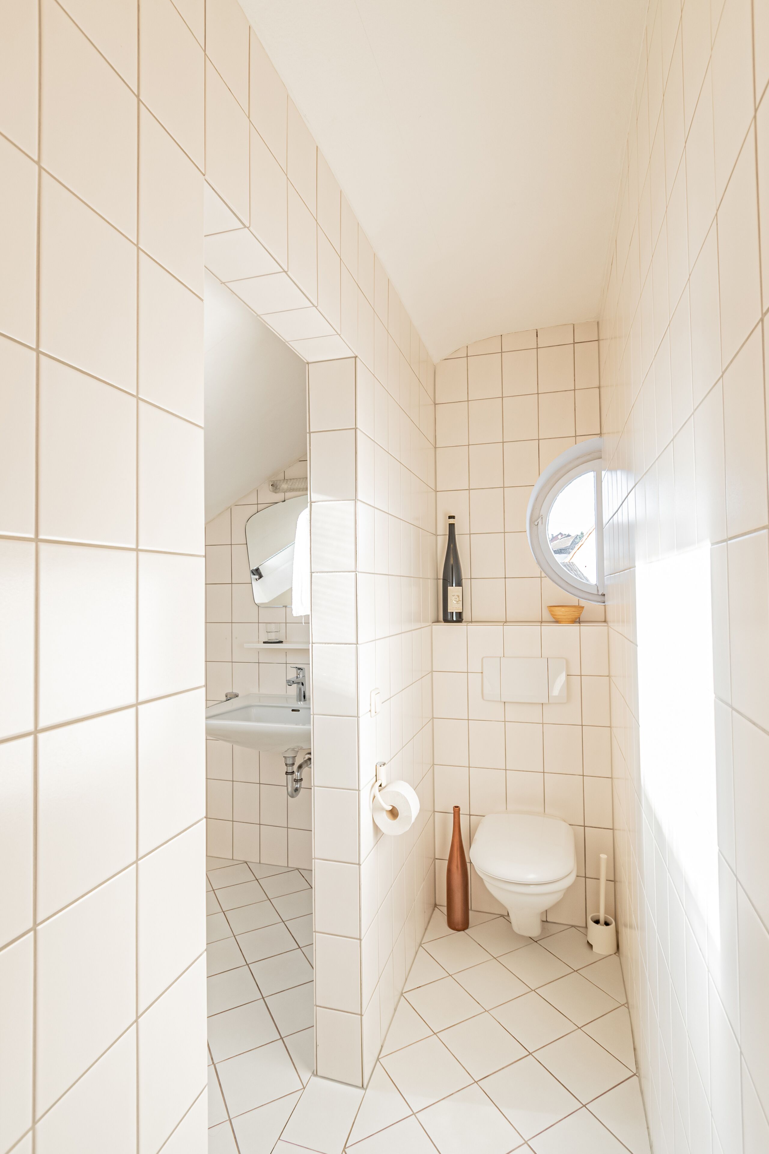 deluxe double room | bathroom | shower, free toiletries, hair dryer, towels