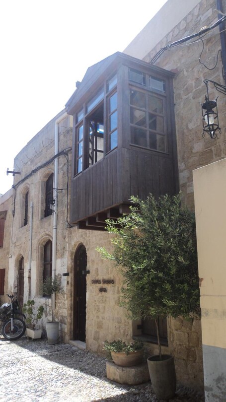 Domus Studios - view 3
