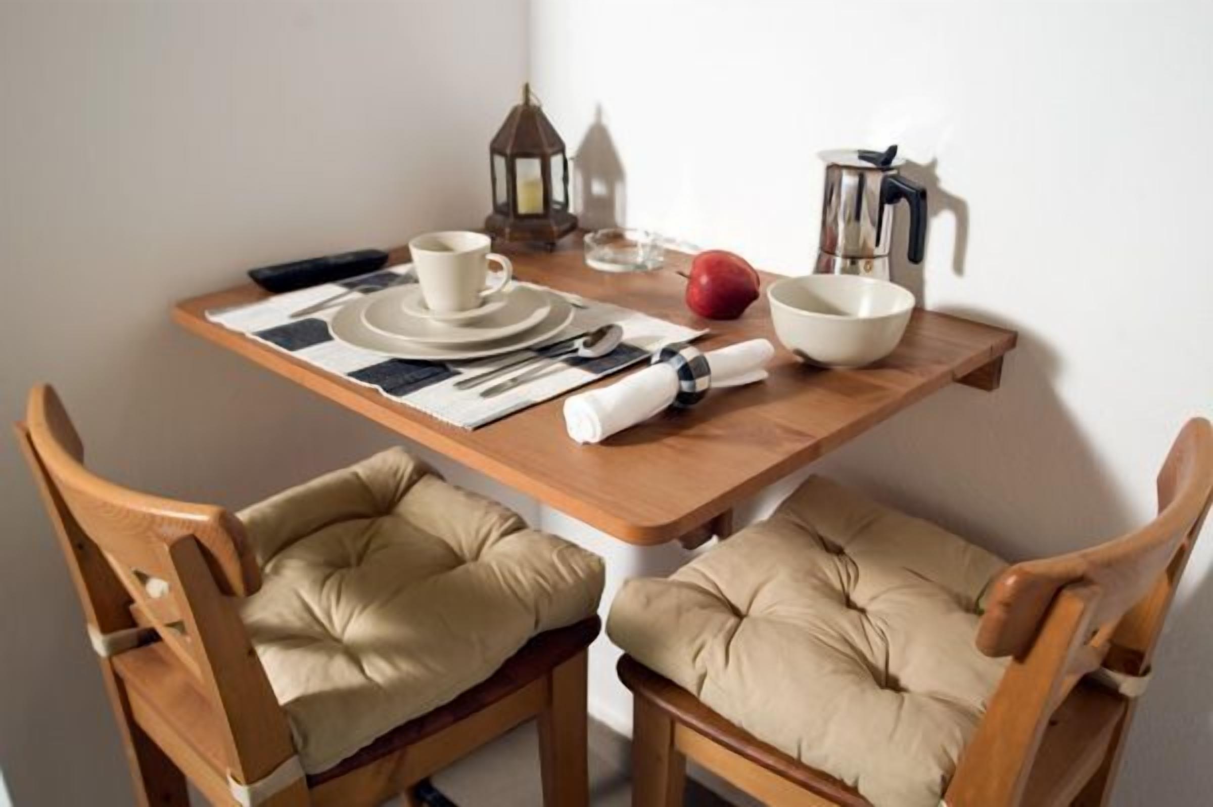 economy studio | private kitchenette | full-sized fridge, coffee/tea maker, cookware/dishes/utensils