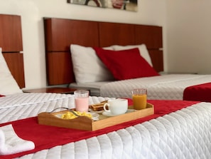 Tägliches kontinentales Frühstück (4 USD pro Person)