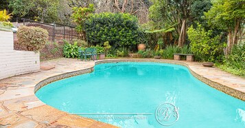 2 piscinas al aire libre