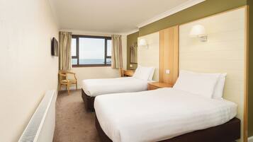 Standard Twin Room, Sea View | Desk, iron/ironing board, free WiFi