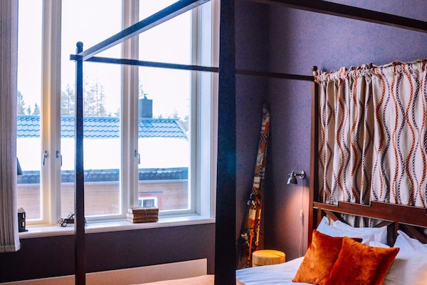 Family Room | Iron/ironing board, free WiFi, bed sheets