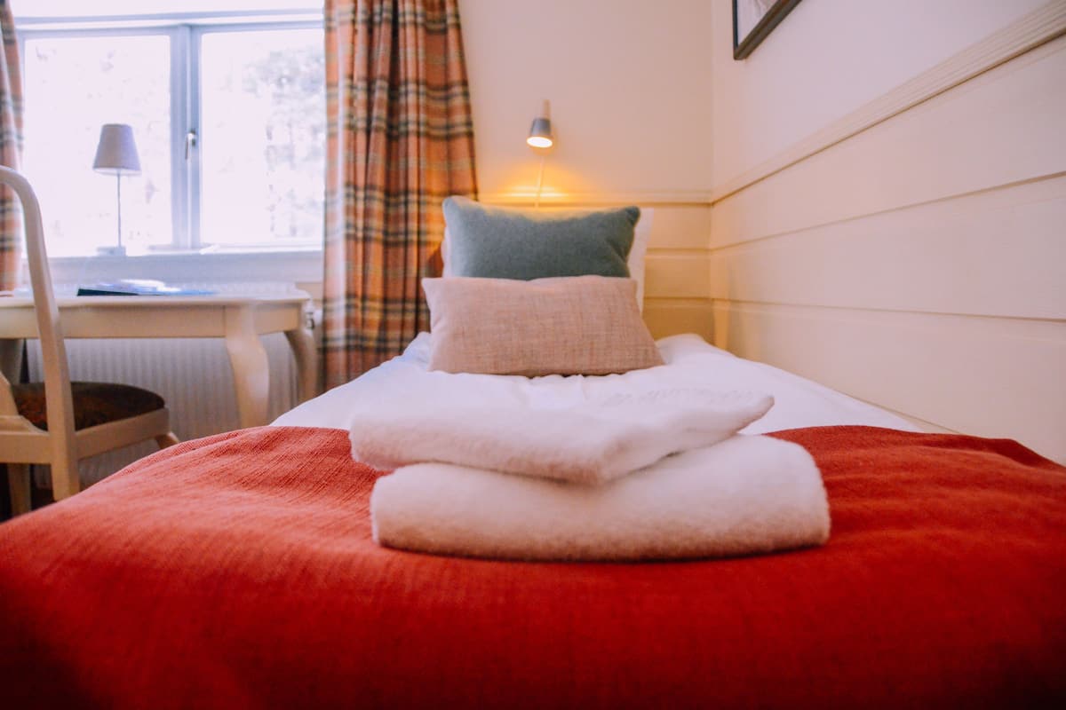 Twin kamer | Een strijkplank/strijkijzer, gratis wifi, beddengoed