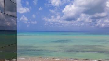 Standard Triplo Cama Casal | Frigobar, cofres nos quartos, escrivaninha