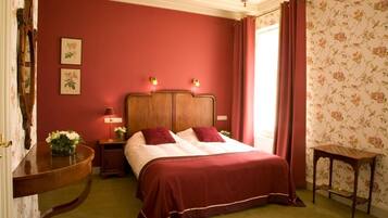 Iron/ironing board (on request), free WiFi, bed sheets