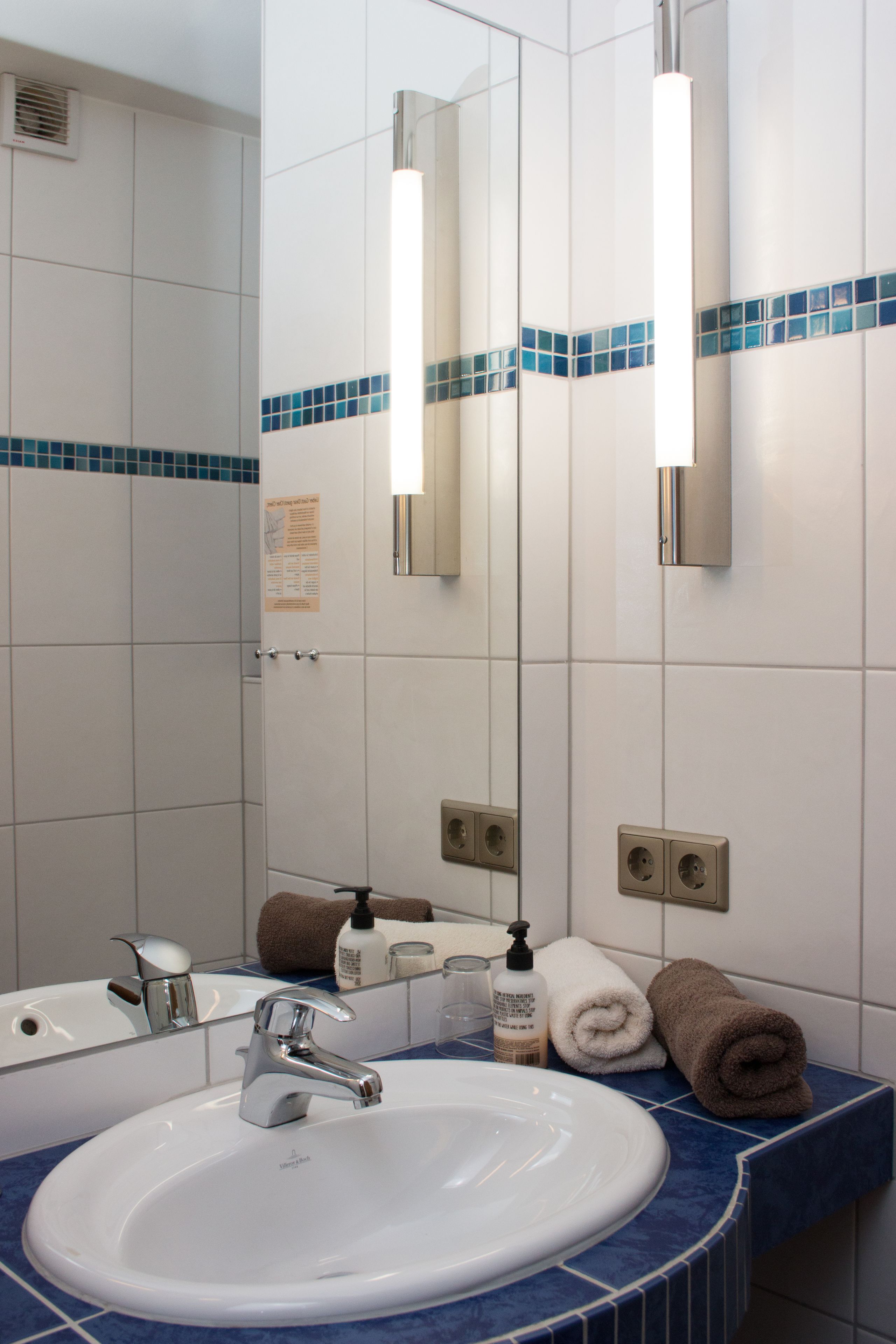 double room sauerland traditional | bathroom sink