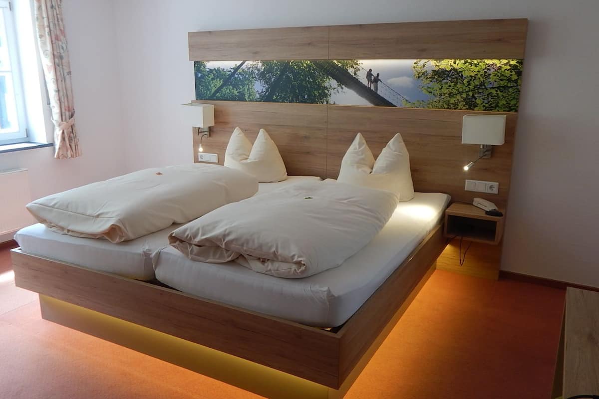 apartment (100m², 2 bedrooms, 2 double beds, 3 sofa beds, kitchen, balcony, max. 8 persons)	 | premium bedding, down duvets, pillow-top beds, in-room safe